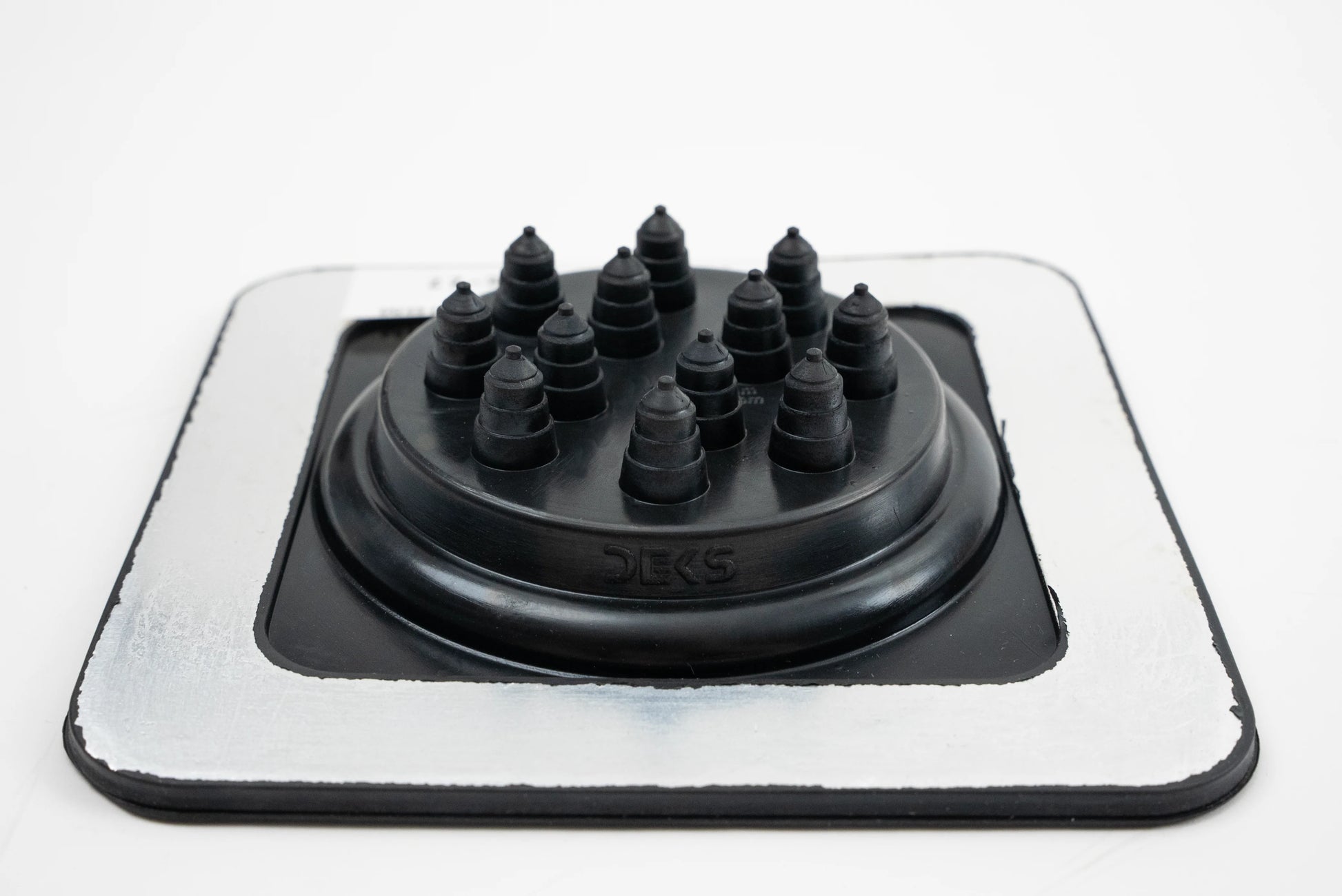 Dektite Premium #1 Multicable, black EPDM, aluminium base (DFE101BM)